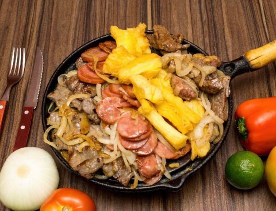 Aguardem!!! Em breve a inauguração do único restaurante com uma quadra de Squash toda em vidro e um delicioso espetão de picanha. Combinação perfeita!