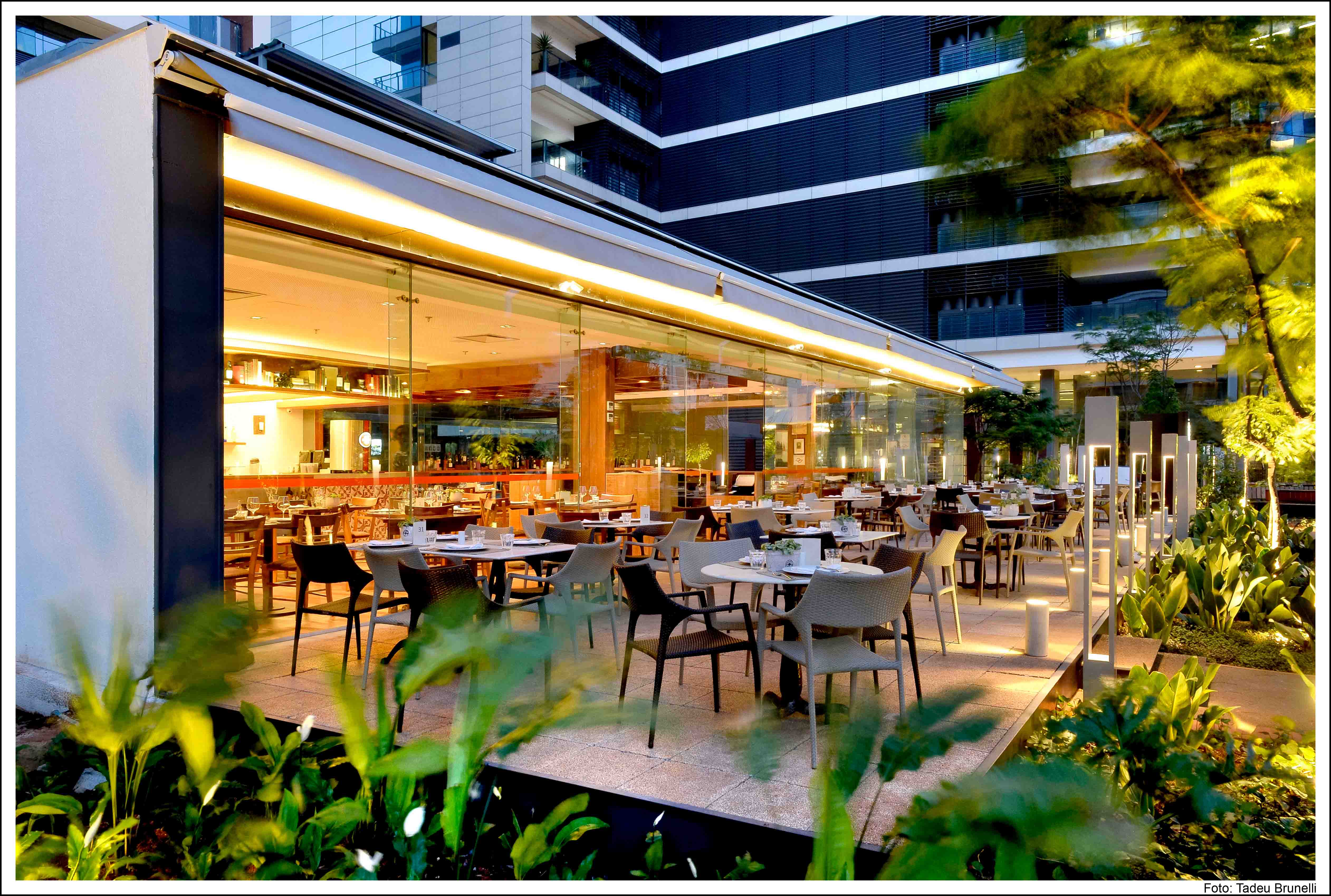 O restaurante tem inspiração italiana e traz pratos típicos de trattoria. As massas frescas são feitas na casa diariamente.
As pizzas seguem o estilo napolitano, certificadas pela apn (a associação dos pizzaiolos da itália).