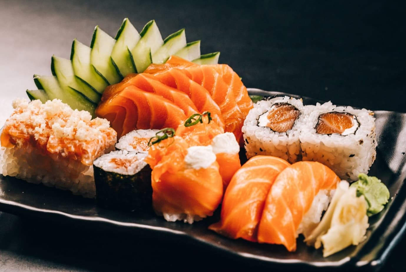Venha apreciar o melhor da cozinha oriental,  com tradição e qualidade, que te levam a sensações e sabores únicos. Aqui você encontra produtos orientais, equipe altamente qualificada e um sabor do outro lado do mundo. Aberto todos os dias para o jantar e nos finais de semana e feriados também para o almoço, com ambiente climatizado e familiar, estacionamento e muito mais. Venha nos conhecer e surpreenda-se com sensações indescritíveis.