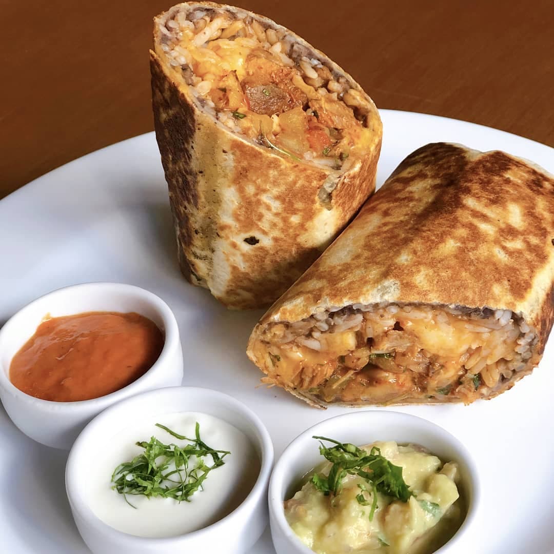 Burritos, tacos e quesadillas, além de drinques, em espacinho descontraído com decoração contemporânea.