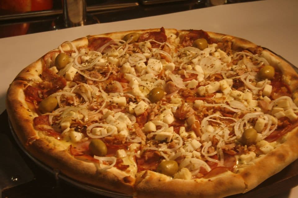 Deliciosas pizzas, maravilhoso churrasco, e magnífico almoço.
Venha conferir!