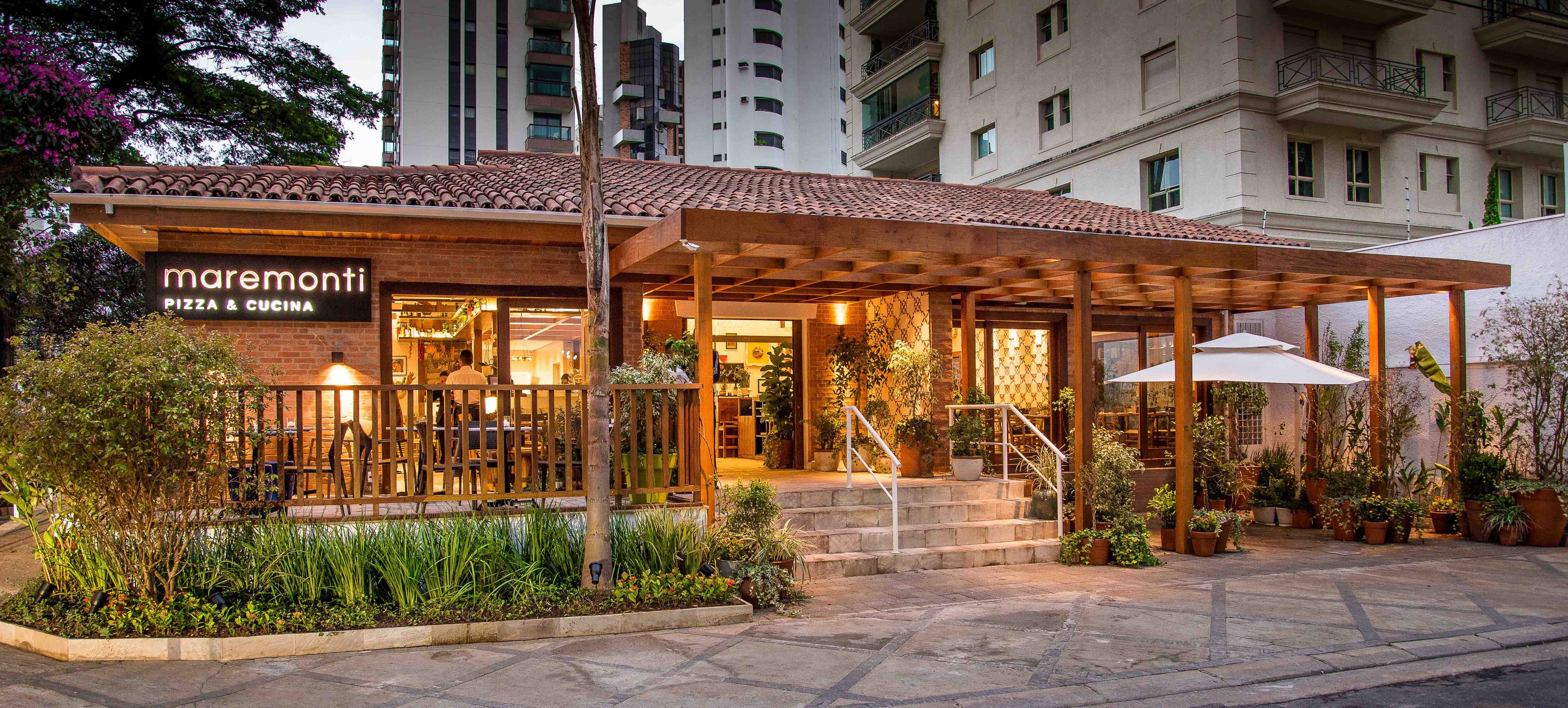O restaurante tem inspiração italiana e traz pratos típicos de trattoria. As massas frescas são feitas na casa diariamente.
As pizzas seguem o estilo napolitano, certificadas pela apn (a associação dos pizzaiolos da itália).