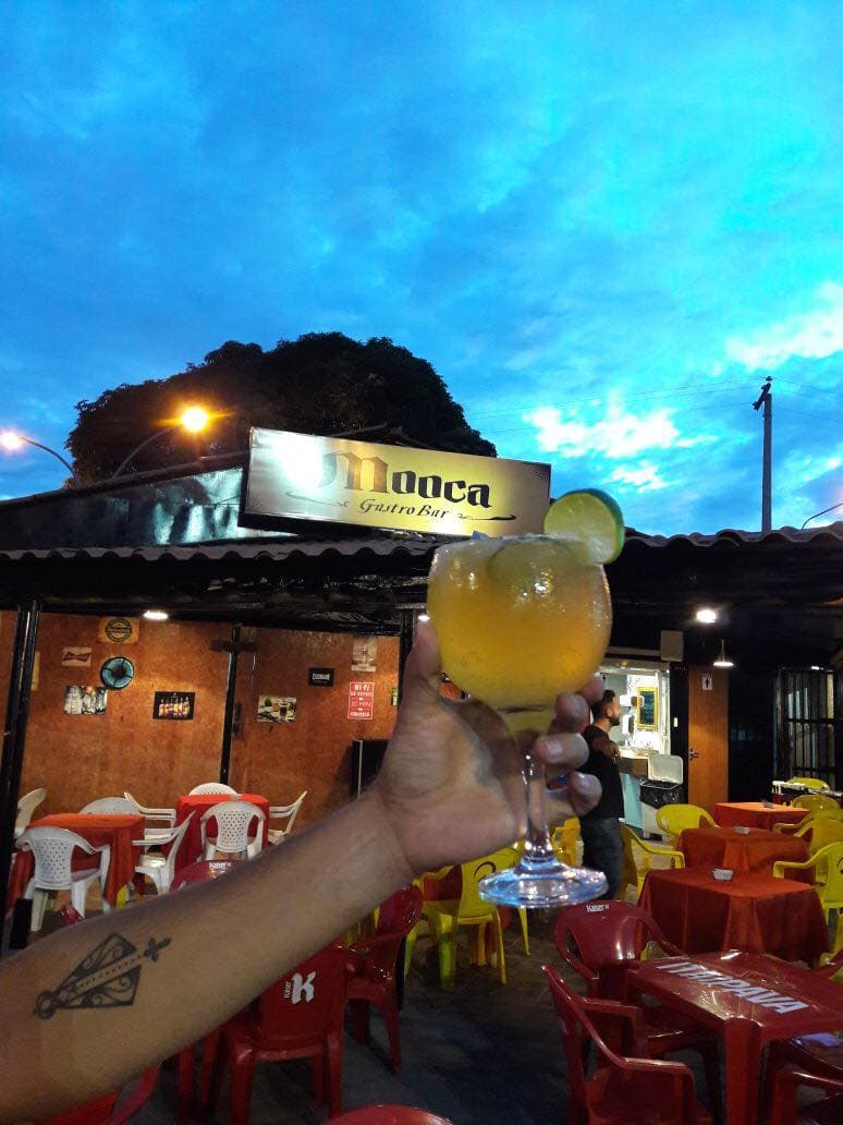 Cerveja Gelada, ambiente familiar, atendimento diferenciado e comida boa