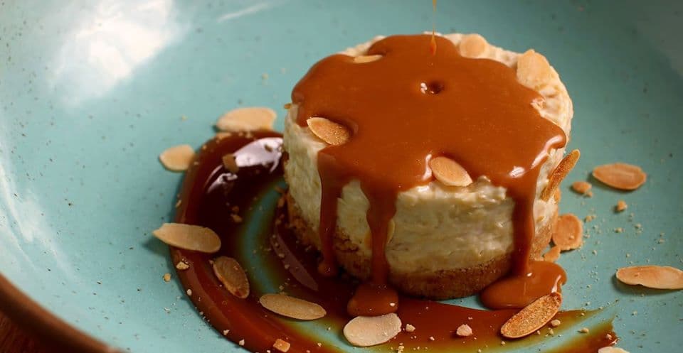 Localizado no polo gastronômico mais badalado do Rio de Janeiro, o Nola oferece um ambiente confortável  e descontraído com um cardápio variado de opções frescas, deliciosas e cuidadosamente preparadas pelo Chef Thiago Sodré. Seja um almoço de negócios, um drink pós trabalho ou um jantar especial, nossa equipe está sempre disponível para cuidar muito bem de você e agradar todos os paladares.