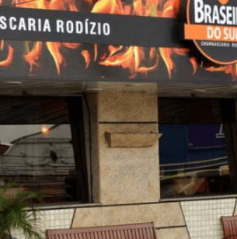 Tudo que se espera de uma churrascaria de buffet completo de ambiente familiar servido em ambiente receptivo.