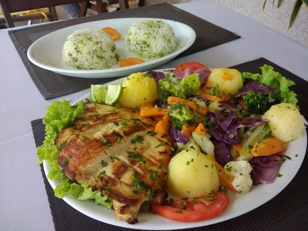 A Open Haus é uma opção de Bar e Restaurante em Águas Claras para os mais diversos públicos e oferece um Cardápio rico em Petiscos a Cervejas Especiais.