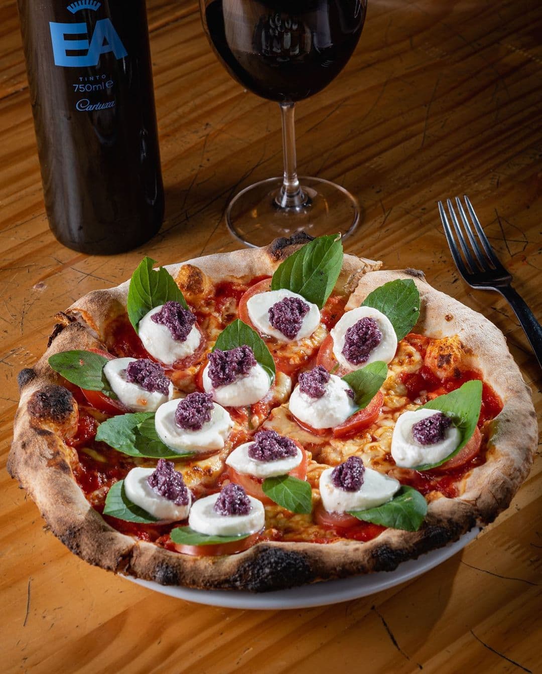 Pizzaria e cervejaria de Volta Redonda-RJ

- Por gentileza ao realizar a reserva, informar no campo de "Observações" quantidade de crianças.

- Por favor colocar na observação se tem preferencia de Varanda ou Salão Interno!

- Reservas acima de 12 pessoas entrar em contato pelo whattsapp (24)992735151

- Para reservas de  eventos entrar pelo whatssapp (24)9992735151

- A reserva só será mantida se 50% da reserva chegar no horário.