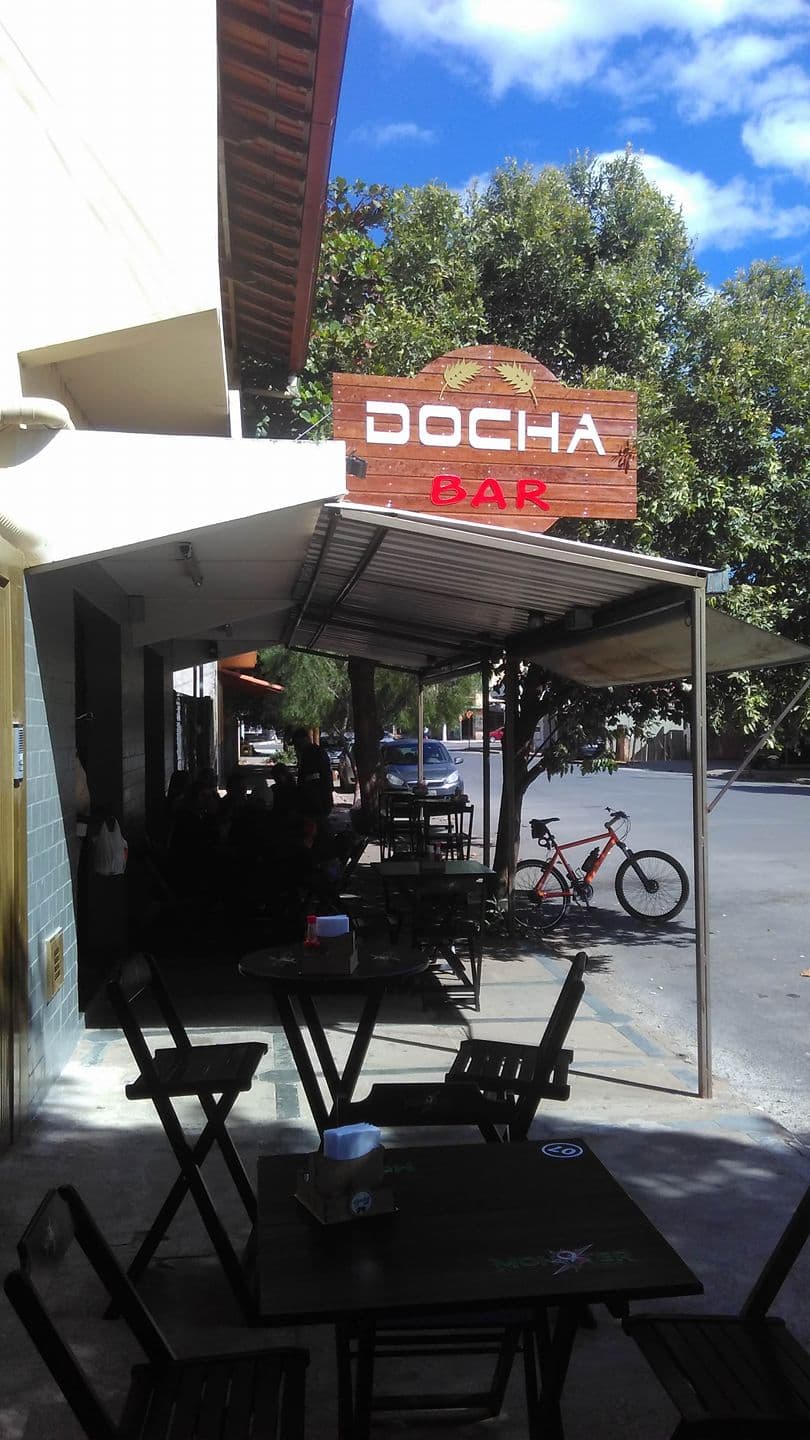 Venha se divertir e passar bons momentos com sua família e amigos no Docha Bar, tomar um chopp gelado e desfrutar dos nossos deliciosos tira-gosto.