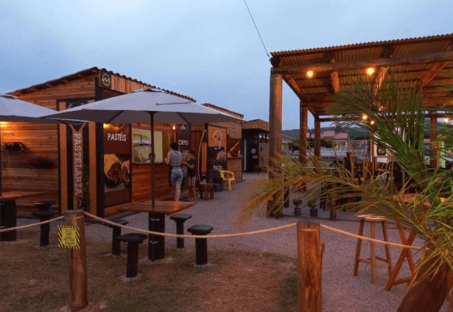 O Mahalo Park é um espaço incrível que fica em São Bernardo do Campo. No nosso espaço você encontra o que tem de melhor no ABC. Comida gostosa, gente bonita, bons drinks, espaço kids, música boa e ainda somos pet friendly. Vem pro Mahalo!