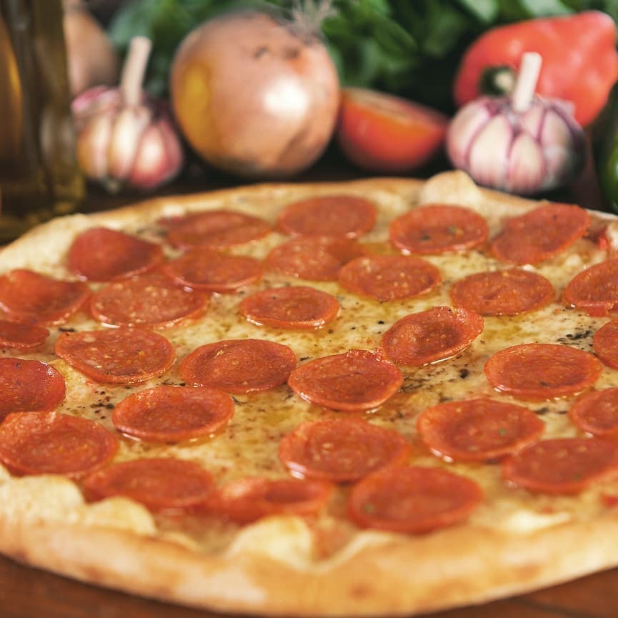 A Massa Fina é uma Pizzaria e Restaurante, fundada em 1991, por Miguel Garcia Jr. Nesses mais de 20 anos de trabalho, nos tornamos uma referência em nossa região como um lugar diferenciado, tanto na ambientação, como no serviço.