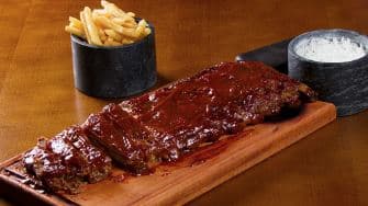 Steakhouse especializada em cortes diferenciados. Uma experiência inesquecível para os amantes de carne e cervejas especiais.