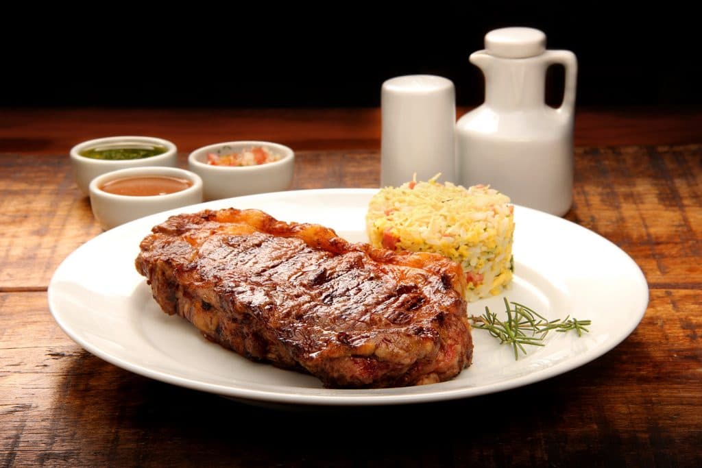 Parrilla Del Carmem. O Magnífico sabor da carne! Unimos gastronomia, atendimento e ambientação. Fazemos eventos mini weddings e corporativos.