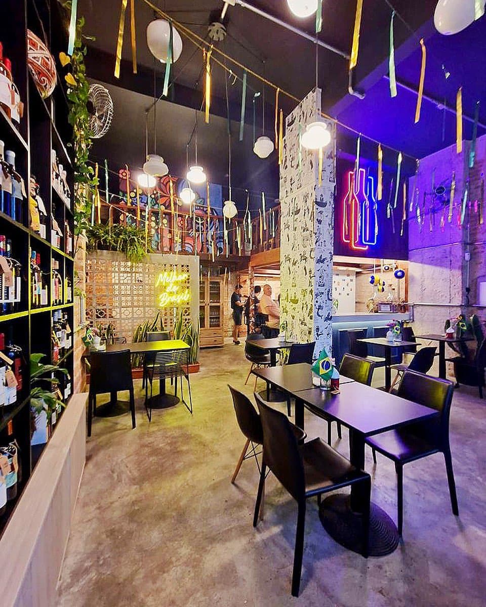 Bar de Vinhos Brasileiros
♦️Segunda-feira à Sábado: 18h às 23h
#ServindoBrasilidade🍷🇧🇷 🔞