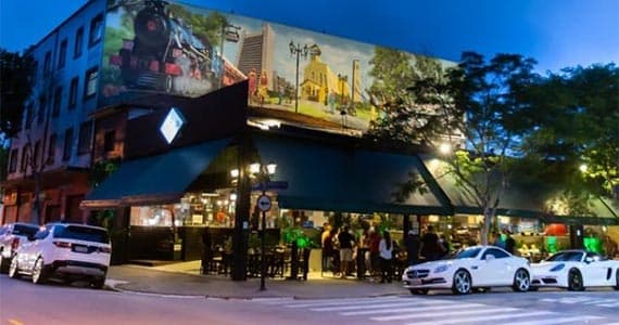 Praça Leopoldina Um novo conceito de restaurante com maravilhosa parada gastronômica, ambiente agradável, brinquedão para as crianças e um ambiente perfeito para almoço ou jantar em família ou até mesmo um bom happy hour com os amigos!