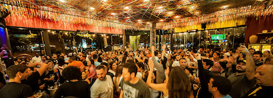 A casa possui uma fórmula especial assim como as outras unidades: comanda individual, ambiente descontraído, caipirinhas e petiscos e música ao vivo. O cardápio traz novas opções da tradicional cerveja de garrafa, tradicional chopp gelado, drinks clássicos e, claro, as famosas caipirinhas servidas em potes.