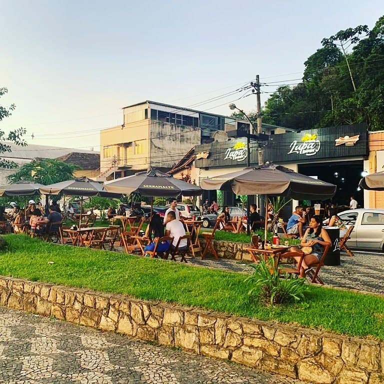 Inspirado na região mais boêmia do Rio de Janeiro, o novo Point em Juiz de fora, com ambiente interno e mesas ao ar livre, deliciosas e variadas porções , mesa de sinuca e musica ao vivo