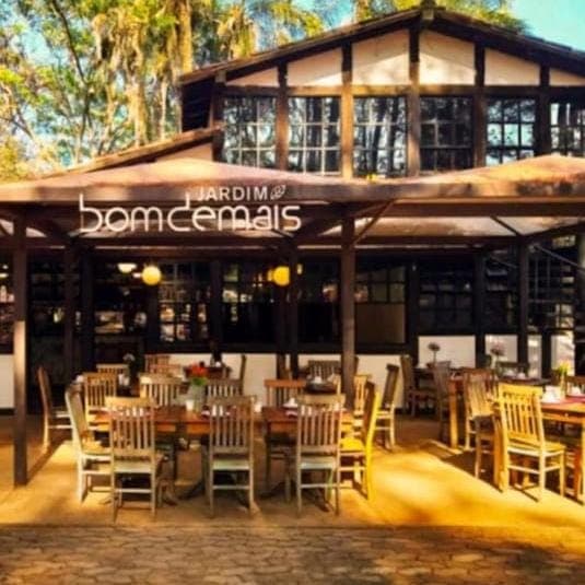 Café da manhã 
Brunch
Almoço
Lanche da tarde
Mesa de piquenique
Mesa com cadeira