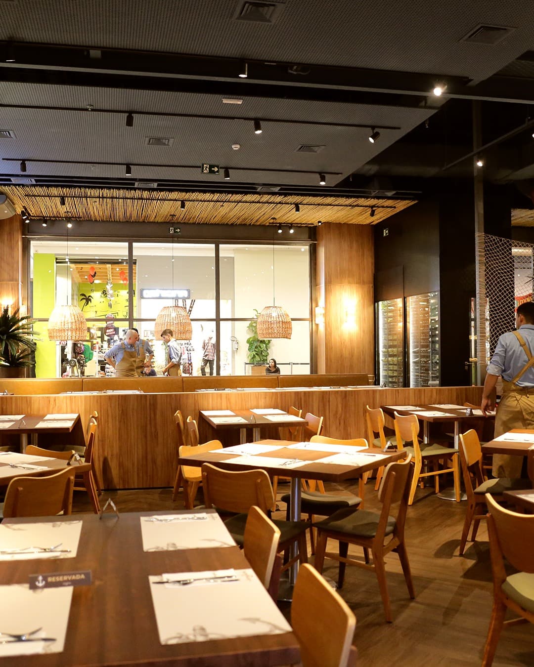Uma das maiores e mais tradicionais cidades do interior paulista, Ribeirão Preto também conta com a qualidade e sabor do verdadeiro especialista. Localizado dentro do RibeirãoShopping, no Setor Terra Vermelha, nosso espaço oferece uma jornada pelas riquezas da culinária à base de peixes e frutos do mar.