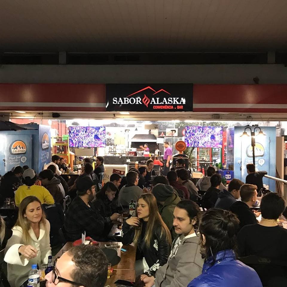 Restaurante : Bar e Delivery ; Pizzas, Burgers, Espetinhos; Cervejas, Coquetéis, Drinks; Música boa; Almoço self-service, todos os dias.