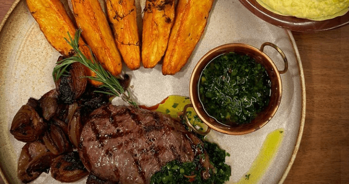 • Cozinha Regional •
- Para reservas acima de 6 pessoas entrar em contato conosco no whatsapp (65) 2121-3090