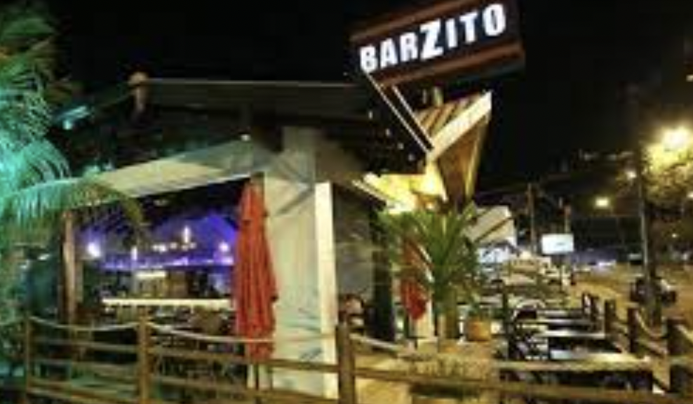 Com um arejado ambiente, variedade de bons drinks e sensacionais opções de acompanhamento, a curtição é garantida!

Venha conhecer o maior bar de Campo Grande.